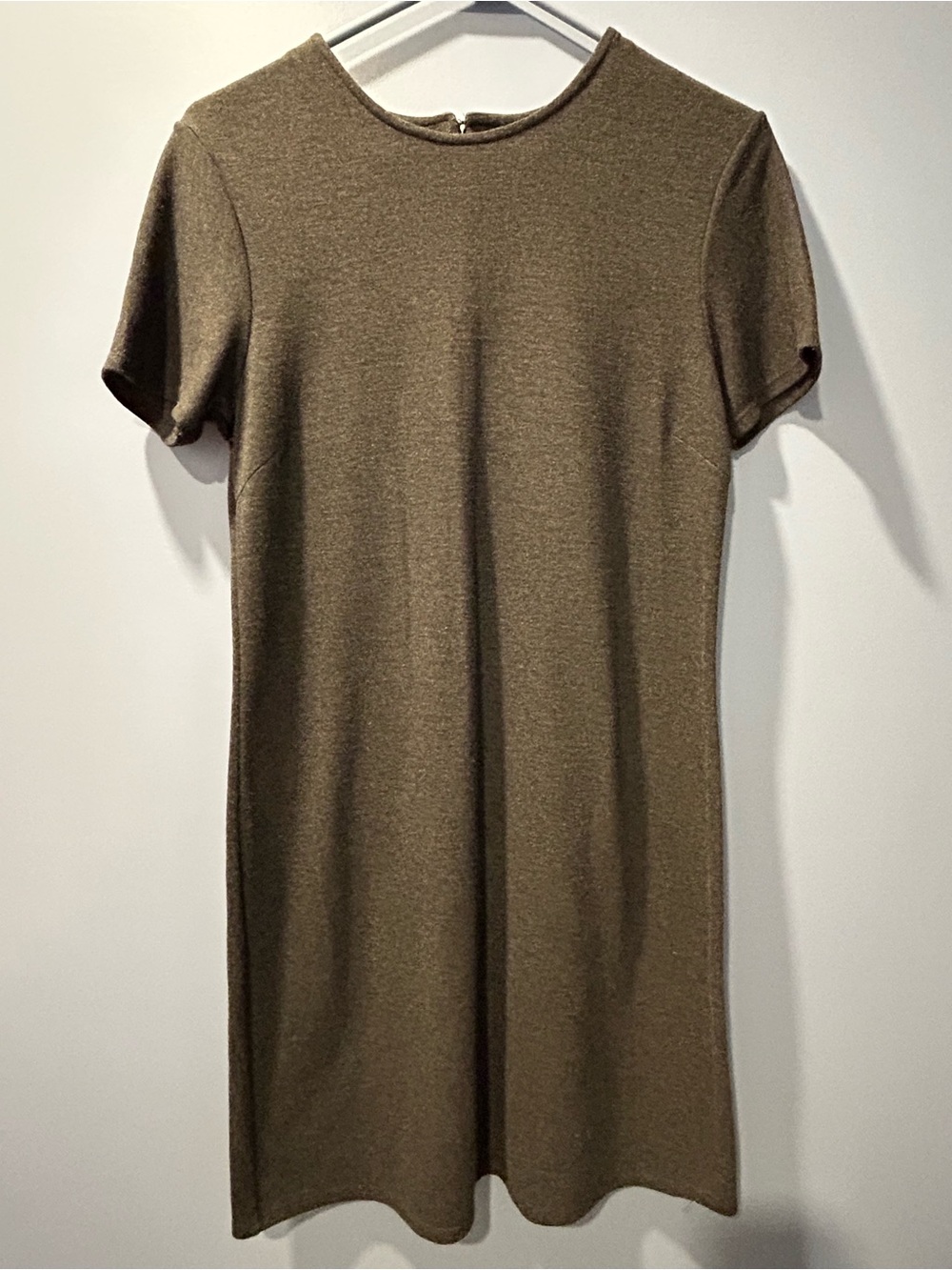 🚘GAP Charcoal Short Sleeve Knit Dress